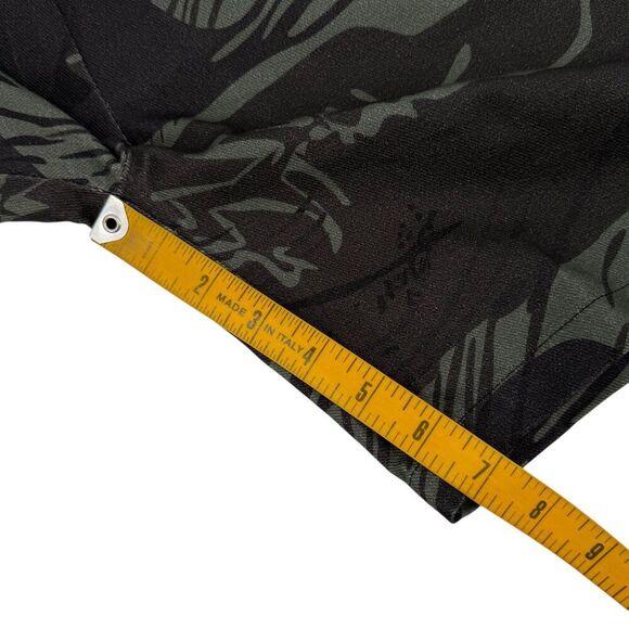 QILO x WRMFZY Men's EDC Shorts Black Brushstroke Camo Small - Picture 10 of 11